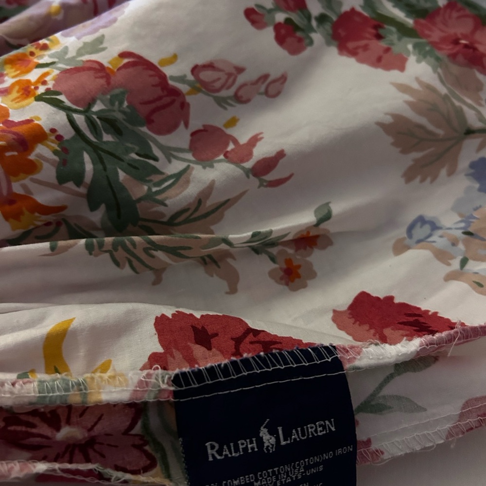 RALPH LAUREN Blue Label King Dust Ruffle.